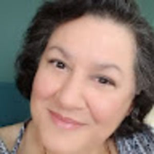 Meet your Posher, Elsa nieves